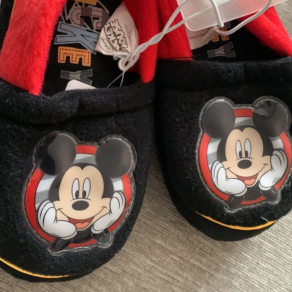 New Toddler’s Mikey Mouse Soft Fury Slipper Size Toddlers M(7/8) - Picture 4 of 4